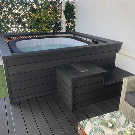 Unique Homes La Juderia Parking & Jacuzzi Севилья Экстерьер фото