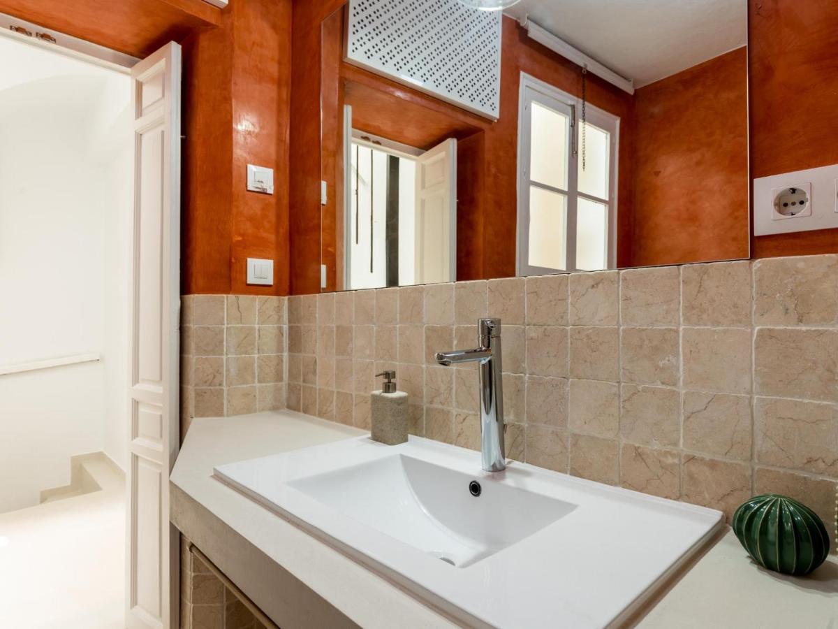 Unique Homes La Juderia Parking & Jacuzzi Севилья Экстерьер фото